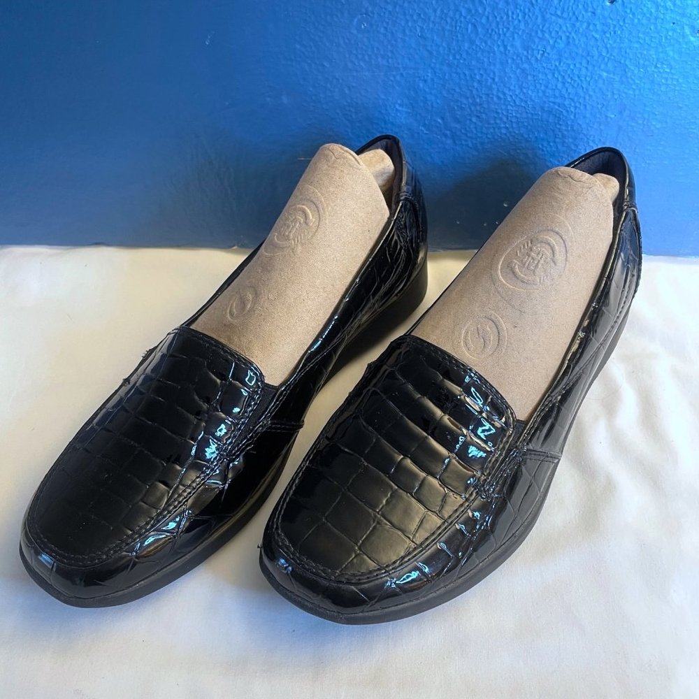 Clarks Women's Collection Gael Angora Slip On Loafers Black Faux Croc ~ 9W ~ EUC